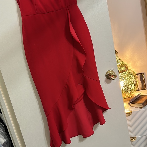 Stunning Red High/Low Aqua Dress - Size 6 - Picture 3 of 7